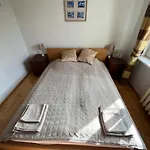 Elizabeth Apartment
